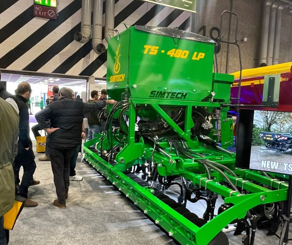 FentechAgri's tweet photo. Day 𝟭 of LAMMA Show 🚀
Thank you everyone who has come to see us so far. If you haven’t had a chance yet you can meet us tomorrow at stand 𝟭𝟴 𝟯𝟳𝟬. Our friendly team will be happy to advise which of our machines would be best suited to meet your drilling requirements. https://t.co/jlNqMZ9bcU