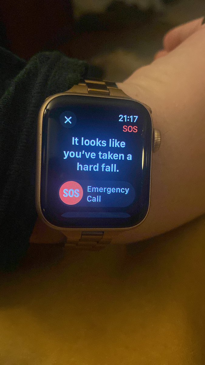 Just clapped so hard at Harry being an absolute genius backstabber that my watch tried to call me an ambulance #TheTraitors #TheTraitorsUK