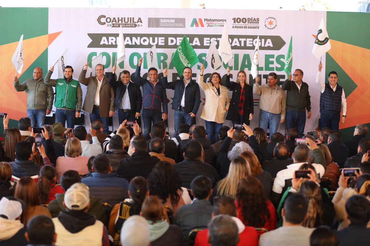manolojim's tweet photo. ¡Seguimos llevando el desarrollo a todo #Coahuila! En #Matamoros, junto con mi amigo el alcalde @charro_rl, arrancamos el gran programa "Obras Sociales A Pasos De Gigante" con el que llevaremos a los 38 municipios de #Coahuila (1/3) https://t.co/UXH5Axv92M