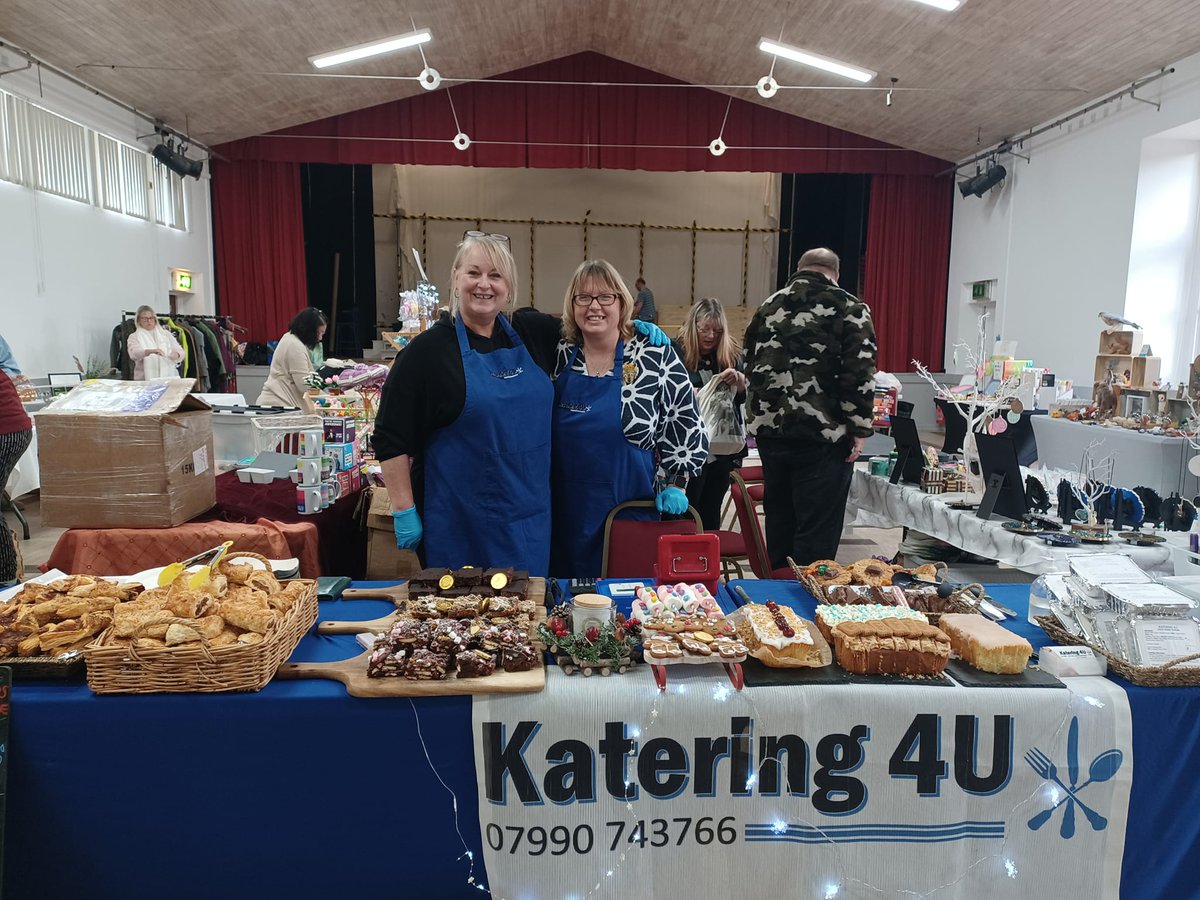 FakGinBeerfest's tweet photo. Have I got food for you?
Yes.
On Friday 22nd March from 7-11 and Saturday 23rd from 5-11 we will have the @Currylicious4 van on site serving their fabulous curries.
On Saturday 23rd we will have @katering4u  serving sweet and savory snacks, cakes and sausage rolls
@blackshuckgin https://t.co/S3IGrddT8Z