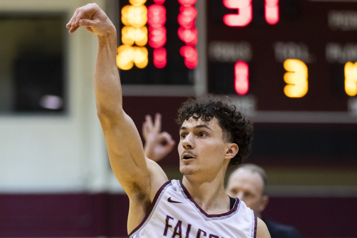 SPU_Basketball's tweet photo. So many great shots from last Saturday's win over Western Washington. Use the link to view the full album on the SPU Athletics Facebook page. 

📸 | Rio Giancarlo

More | https://t.co/QXOvLUrEPU

#GoFalcons https://t.co/o6jgrWQsSs