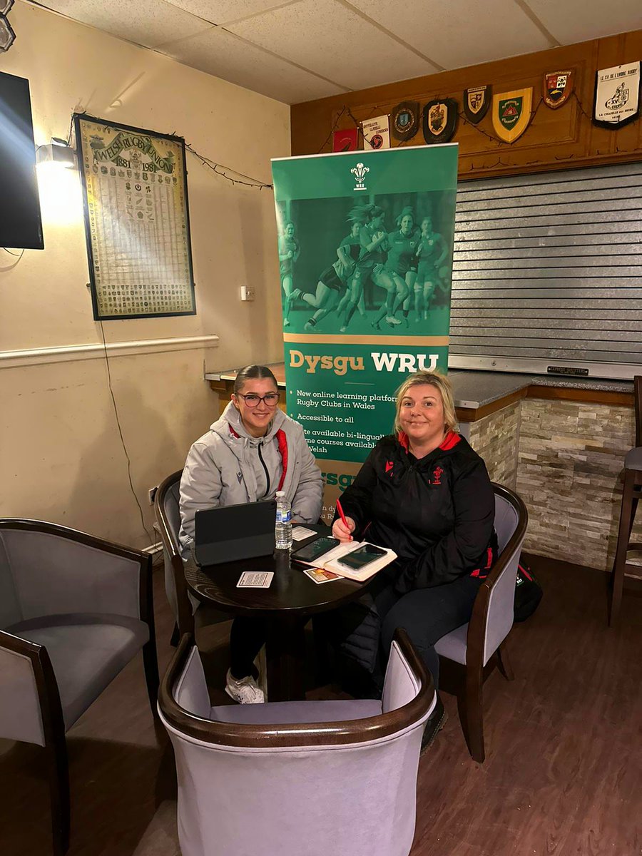 Fantastic Club Development Drop-In session at tonight's District F meeting <a href="/Betwsrfc/">Betws RFC</a> with <a href="/Jasmine_Young27/">Jasmine Young</a>. Thanks to all clubs who came to see us <a href="/GorseinonRFC/">Gorseinon RFC 🔴⚪️</a> <a href="/Tycroes_RFC/">Clwb Rygbi Tycroes</a> <a href="/LlangadogRFC/">Llangadog RFC</a> <a href="/AmmanUnitedRFC/">Clwb Rygbi Yr Aman</a> <a href="/CefneithinRFC/">Cefneithin RFC</a> <a href="/PantyffynnonRfc/">Pantyffynnon RFC</a> <a href="/LoughorRFC/">Loughor RFC</a> #wru_scarlets #wru_community