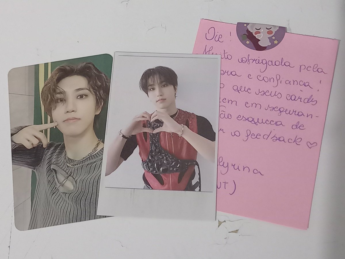 hanjicaptor's tweet photo. feedback positivo pra @soulyrina que me vendeu esses cards lindocos!! chegou muito bem embalado, obrigado!! 🤍 https://t.co/snLEzRwXgg