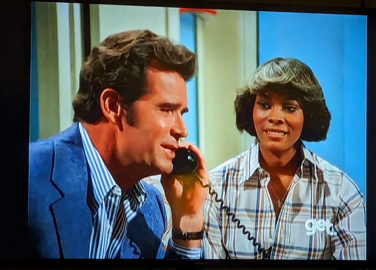 Two beautiful people! #jamesgarner #dionnewarwick #therockfordfiles