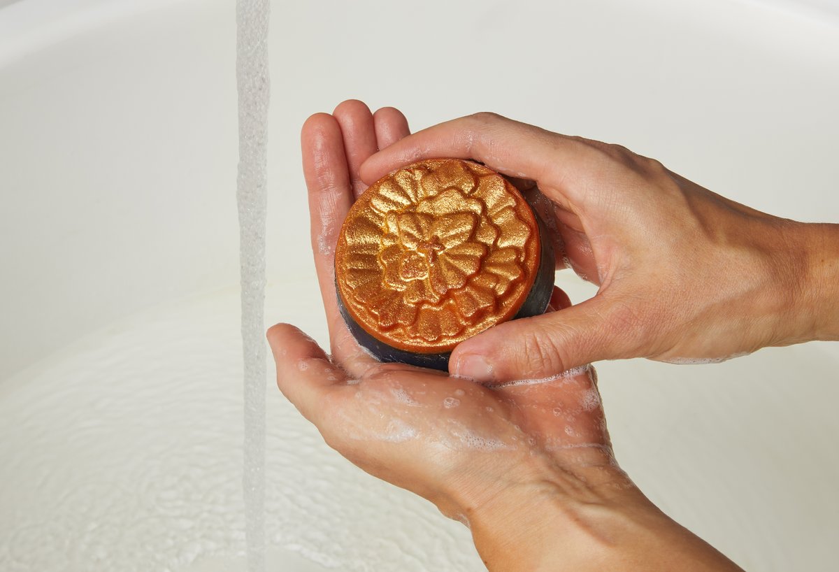 LushPhilippines's tweet photo. Cempasuchil   

This limited edition soap pays homage to Día de los Muertos and is coming soon to Lush stores and online.  It contains: 
🌼 Marigold petal infusion  
🌼 Organic agave syrup  

Explore amazing deals at our Freshness sale at Lush stores and https://t.co/0DVINzYHQx https://t.co/Ik80M4avE5