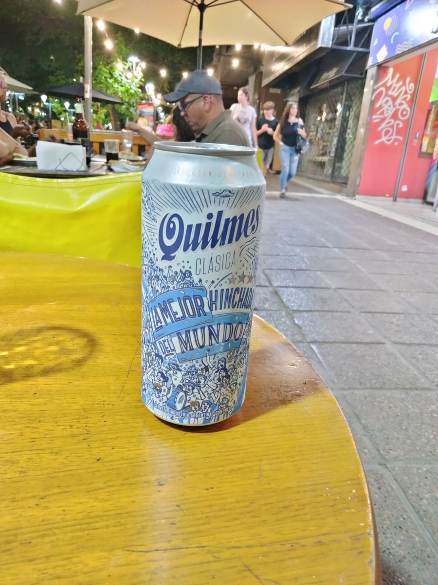 SVIINMUSICA's tweet photo. Quilmes.. 🍺 🇦🇷

#Argentina 
#Mendoza 
#SVIIN
#ModoBestial
#Beer 
#nightlife 
#Newmusic 
#Clasica https://t.co/lSp5PjgmPm