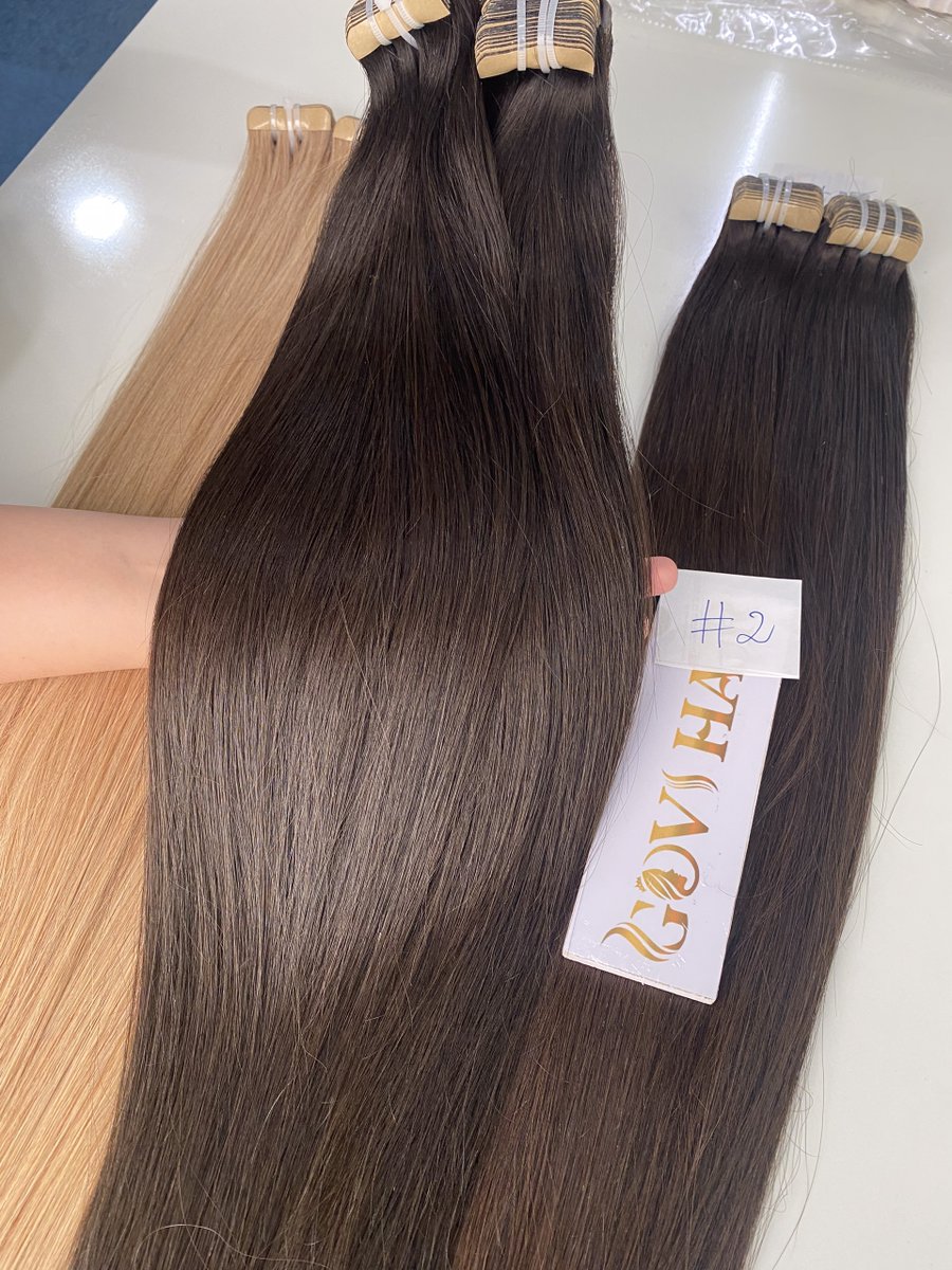 govihair's tweet image. #2 COLOR TAPE HAIR
———————————————         
 📷 For more details please contact us          
 Mr Tommy:  wa.me/84795746986
——————       
#govihair #tapehair #2color #featherhair #highqualityhair #hair #vietnamesehair #vietnamesehair