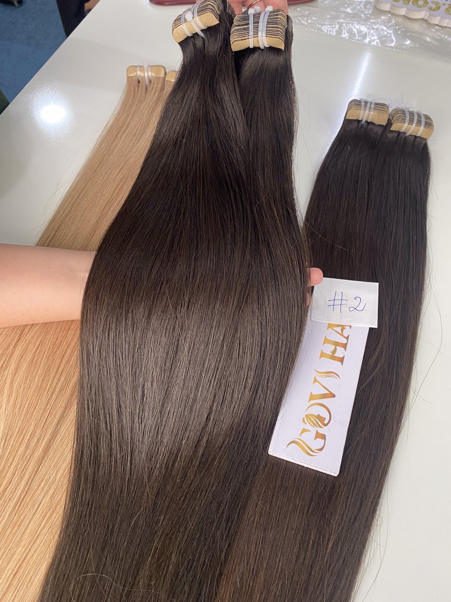 govihair's tweet image. #2 COLOR TAPE HAIR
———————————————         
 📷 For more details please contact us          
 Mr Tommy:  wa.me/84795746986
——————       
#govihair #tapehair #2color #featherhair #highqualityhair #hair #vietnamesehair #vietnamesehair
