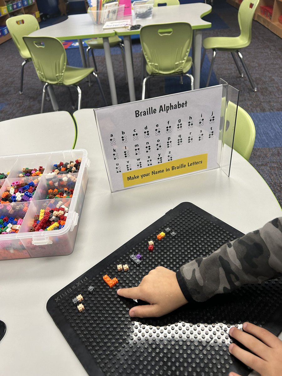 TomlinsonLibrary tweet media