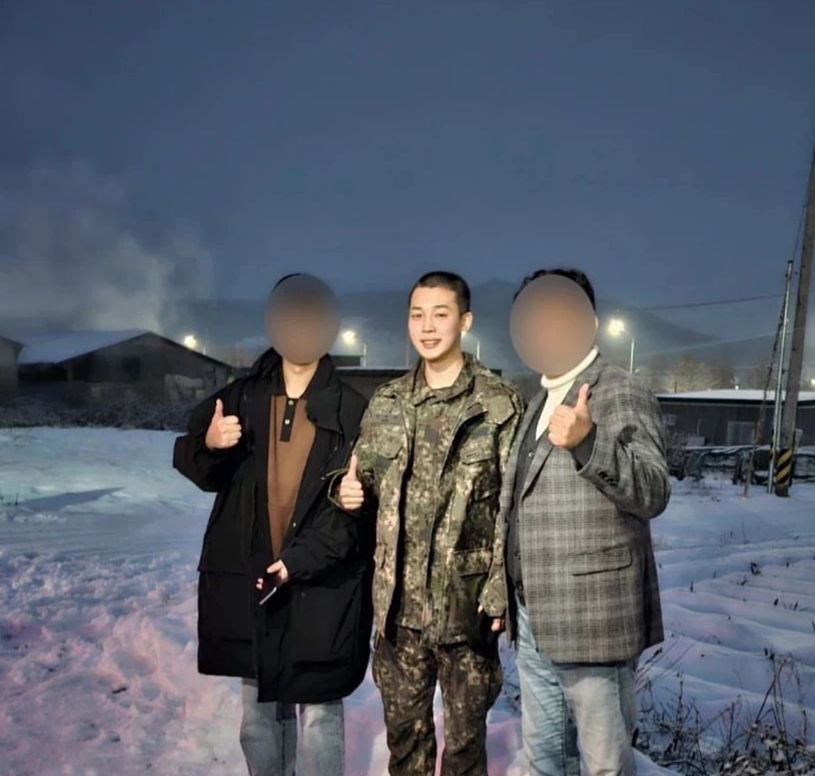 [💜]

Magnate Official Update

“Berkat dukungan dan cinta ARMY, 1 tahun 5 bulan bisa menjadi waktu yang lama, namun bisa juga menjadi waktu yang singkat. ARMY memberikan banyak kekuatan. Aku dengan tulus berterima kasih.”