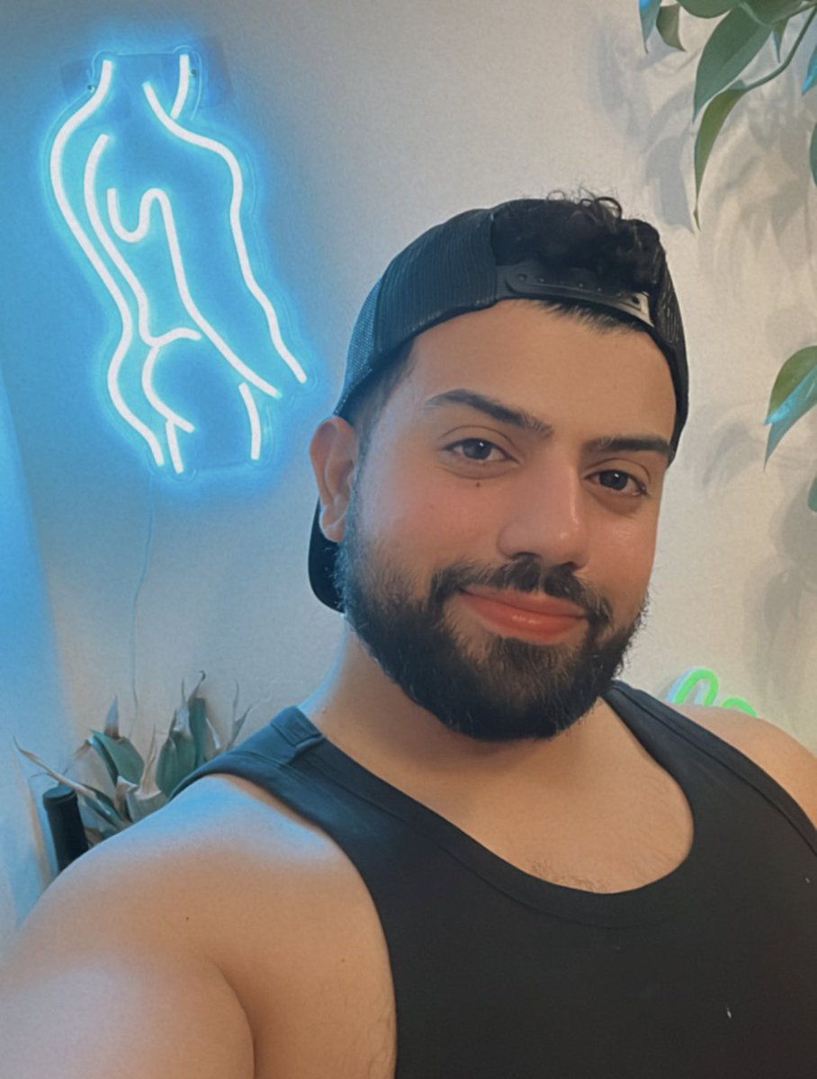 Erixxxs_'s tweet photo. On Brand https://t.co/d37ejJoEGY