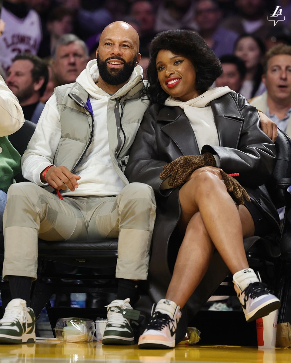 Lakers's tweet photo. Common &amp; Jennifer Hudson spotted on Celeb Row ✨ https://t.co/V4Cwsy9TvA