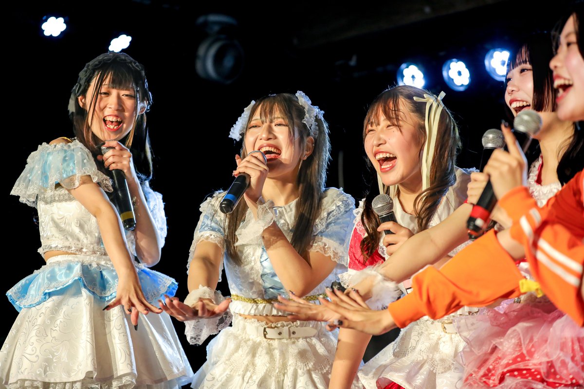 shoshinsha2022's tweet image. ポプキャン×百鬼乙女ツーマン
2023.12.30 秋葉原COSMICLAB

#POPCANDY 
#ポプキャン 

#百鬼乙女 

公私共に仲の良いグループ😊

正面から撮りたかったシーン

#idol #アイドル #地下アイドル 
#写真好きな人と繋がりたい 
#写真撮ってる人と繋がりたい 
#ファインダー越しの私の世界 
#ライブ撮影