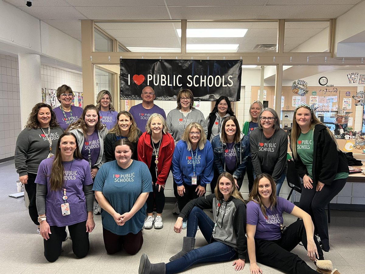 LLawrenceElem's tweet photo. I ❤️ Public Schools Day from @LLawrenceElem!! @iloveps_org #bpsne #LLprideofLL https://t.co/nqrMM3fY5i