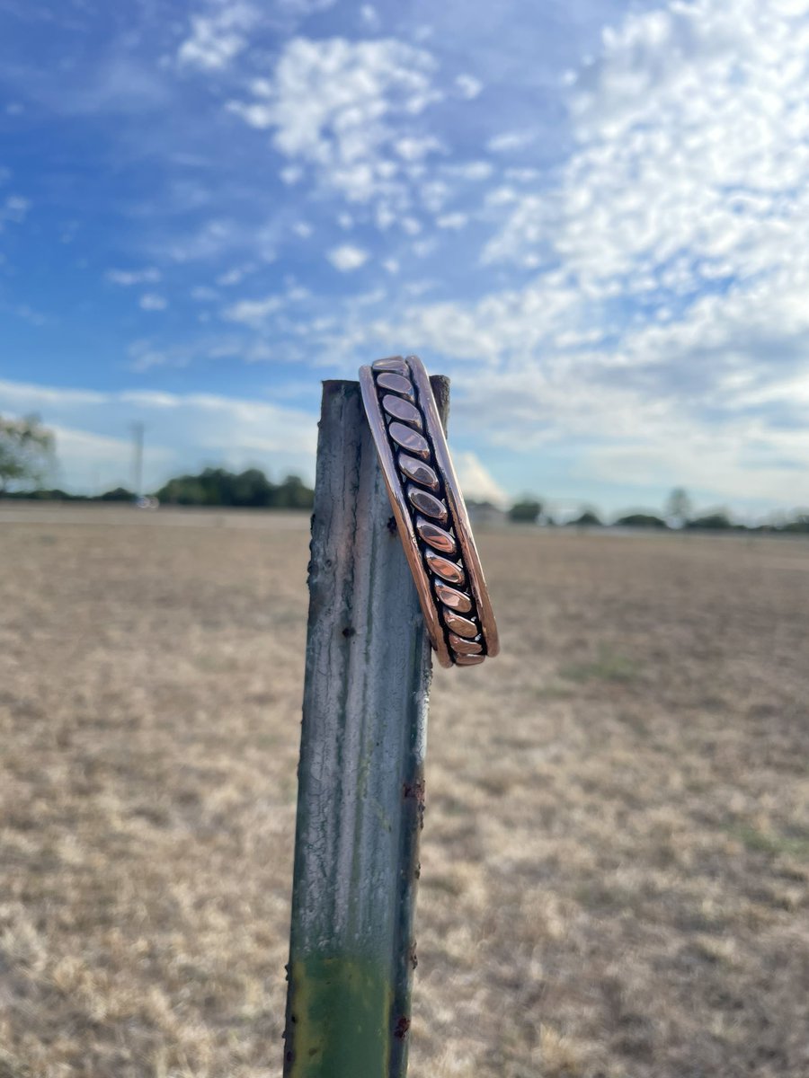 Bar_Lazy_S's tweet photo. I’ve got some copper cuffs looking for homes! Shoot me a message for pricing or other inquiries https://t.co/BZWtXIcwLv