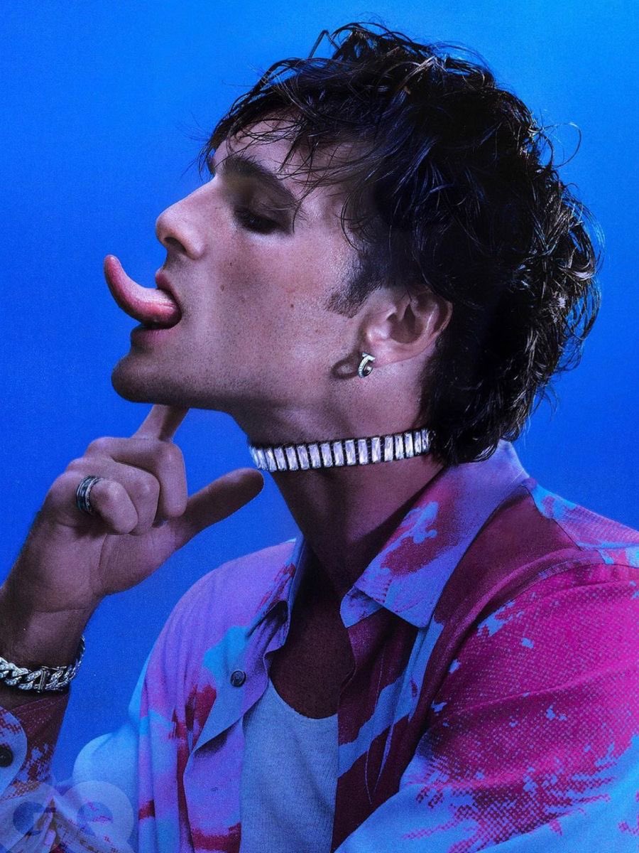 𝑹 𝒆 𝒂 𝒄 𝒉