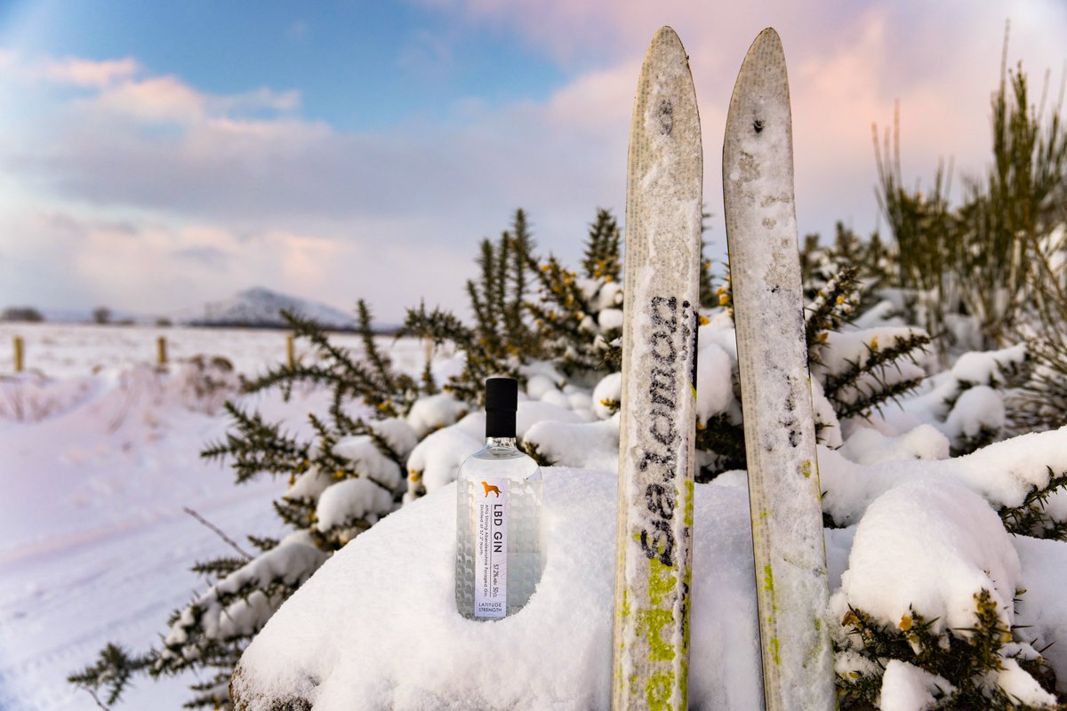 LBDspirits's tweet photo. Some snowy Aberdeenshire photos to get you in the mood for our gold medal winning #latitudestrength gin.
Distilled at 57.2° North, bottled at 57.2% abv
Frozen pipes, drifted roads and buried botanicals but it's worth it as it is affa bonnie
#lbdgin https://t.co/10zhQfHPqV