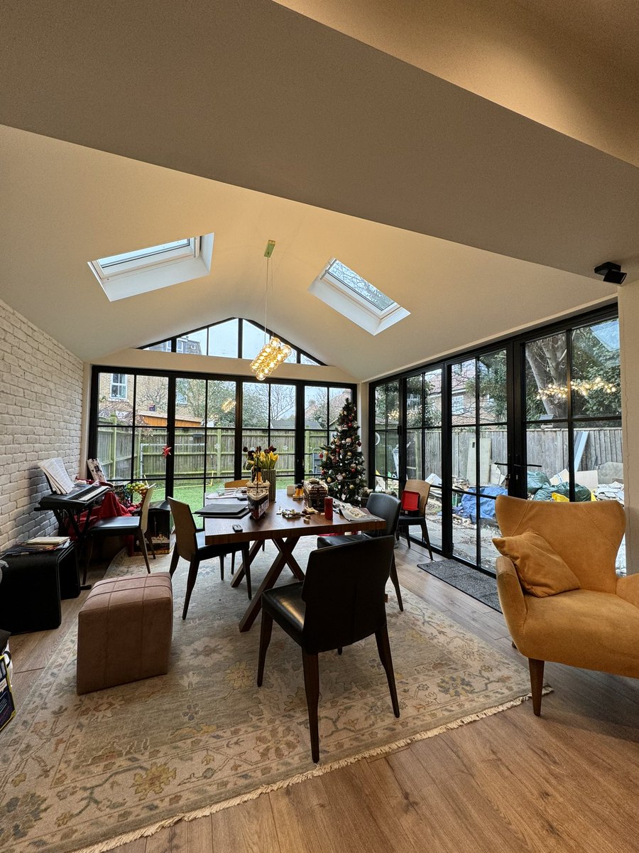 VaspaLimited's tweet photo. #Slim #Line #Heritage #Aluminium #Window #And #Bifold #Doors #By #Vaspa https://t.co/WvsFHPdPGV