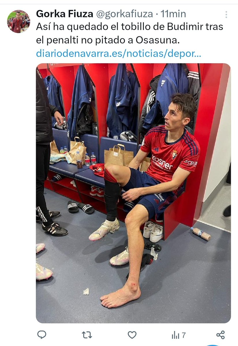 javierosasuna's tweet photo. Hernández, Pulido, Muñiz, Del Cerro y toda la jarcia del CTA: sois el cáncer del fútbol y una panda de corruptos. #Osasuna https://t.co/Uf1sL8BkZM