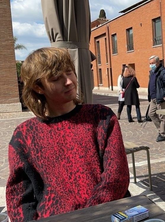 ballodellavita's tweet photo. happy birthday thomas
to the best guitarist of our generation, future rock legend and the littlest meow of meows 💘💘

love you ❤️

#ThomasRaggi23years https://t.co/zn3pA7C0Py