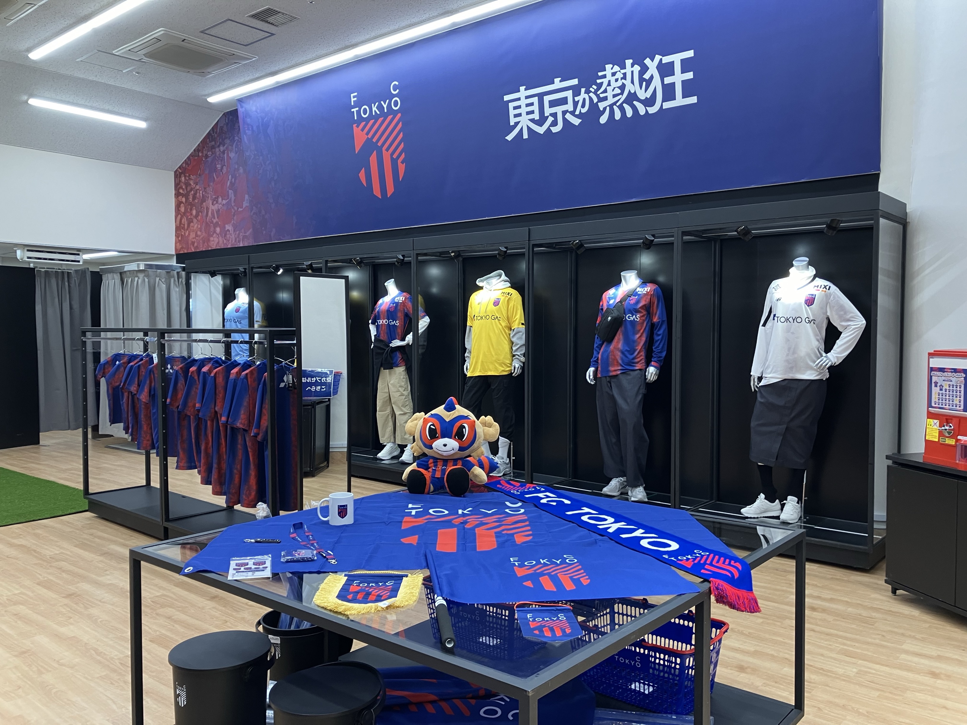 X-এ CLUBSCARF(クラブスカーフ): 