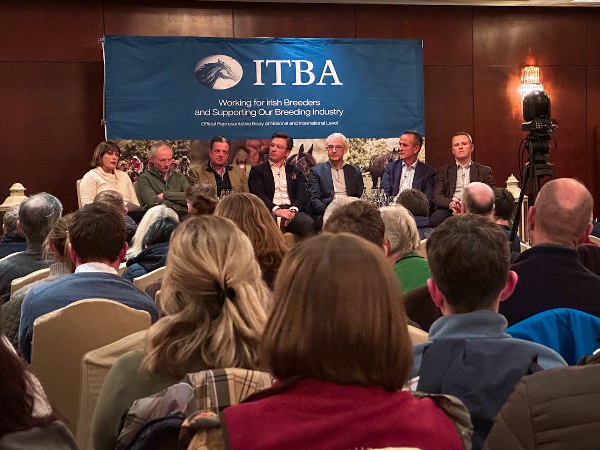 Productive evening at @ITBA_Official Seminar ‘Jumping Into The Future - Challenges Facing Irish National Hunt Breeding’. 🗣️💡 Strong panel drawing a large audience & many constructive ideas on the table from Walter Connors, @Pmolony1Peter, @BlmBloodstock, @agentbloodstock,