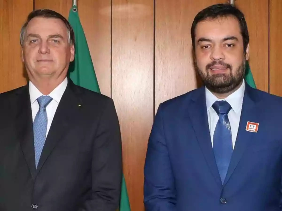 pesquisas_elige's tweet photo. 🚨URGENTE: O Governador Cláudio Castro (PL-RJ) recebeu R$ 326 mil e US$ 20 mil de propina quando era Vereador e vice-governador, aponta um relatório da PF divulgado há pouco pela @GloboNews. Castro pode ser cassado!🇧🇷👍 https://t.co/3L4u6u1bUJ