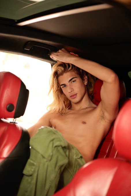 🚘 https://t.co/q9QJS4lldo<a href="/tag/halloween"class="tags"><span>#halloween</span></a>