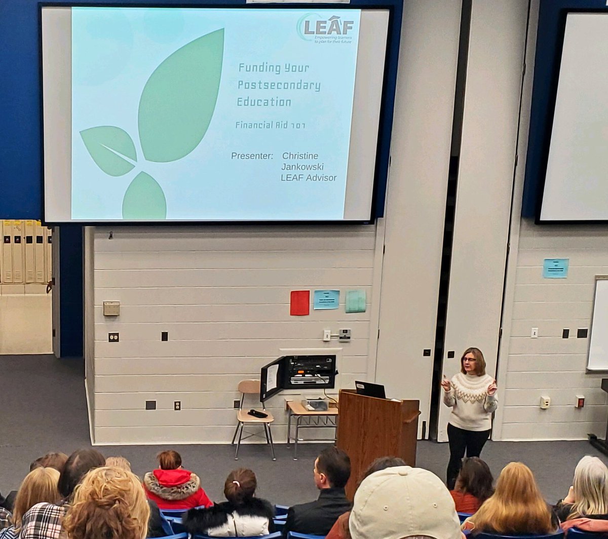 Learning how to pay 💸 for college is worth braving the 🥶❄️. Thank you <a href="/LEAF_Ohio/">LEAF</a> for the great information. In case you missed it, look 👀 for the presentation in this week's Week in Reflection! @chs_dmurray #FAFSA2024info #ClassOf2024