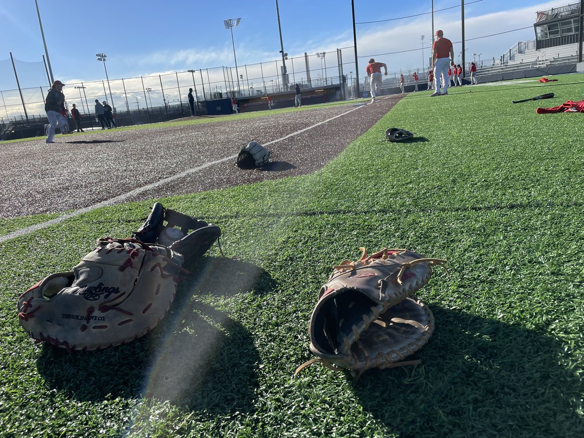 RoadrunnersTV's tweet photo. Can you feel it in the air? Yes that’s below average temperatures, but it’s time for some @MSUDenverBSB! Stay tuned as we’ll soon bring you the season preview story. 

#GetRowdy🔴🔵 https://t.co/bFEY8mCSge