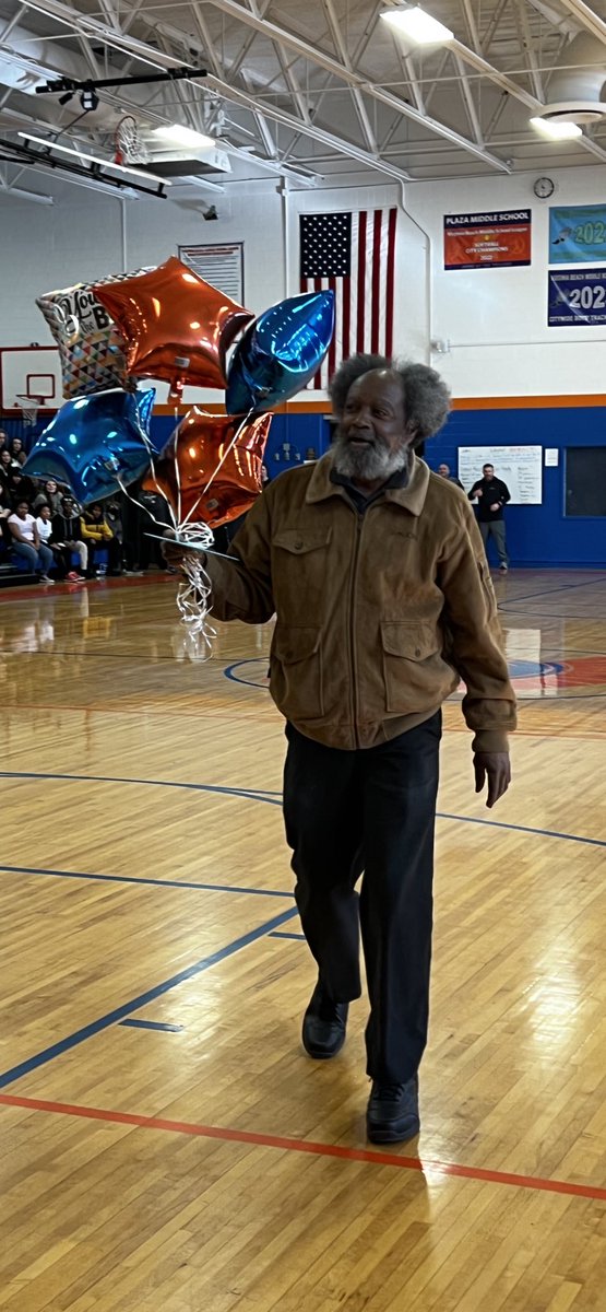 plazamiddle's tweet photo. Starting the day with a pep rally 📣 is pretty great. Celebrating this legend and his 45 years of service to our school — so far — is absolutely amazing! Congratulations, Mr. Woodies! We love you! 🧡💙 https://t.co/y0sPRMM4FK