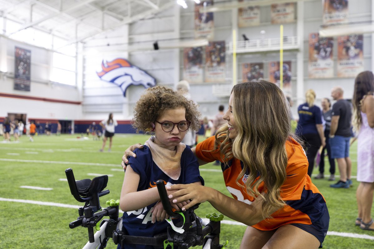 Grateful on this #InternationalMentoringDay for the privilege of mentoring youth as a DBC! Being a guiding force for these bright spirits is one of my favorite and most rewarding aspects of repping the orange and blue. 🧡💙

#DBC2023 | #JDBC2023 | #BroncosCountry