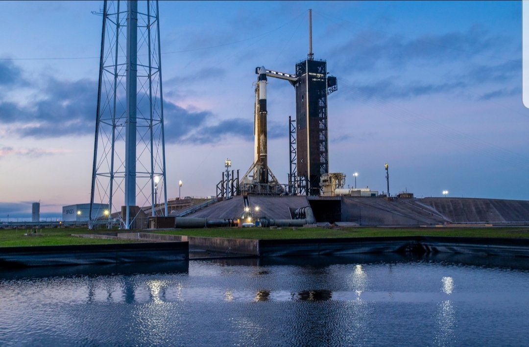 Update aus Florida: nächster Launch Termin für @astro_marcus, den ersten @esa Astronauten der 2022 Gruppe, der ins All fliegt! 🚀 18.1. 21:49 GMT #Ax3 #Muninn