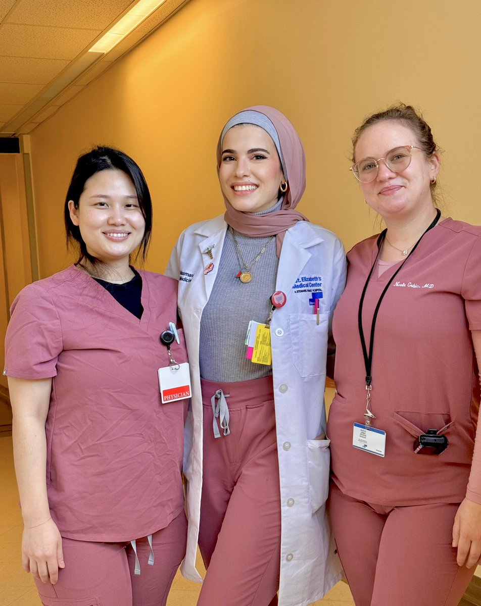 Hind El Naamani, MD (@naamanihind) on Twitter photo Pink Wednesdays! 💕
#womeninMedicine Pink Wednesdays! 💕
#womeninMedicine