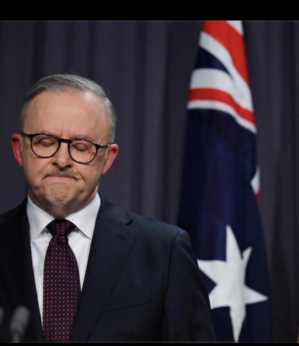 ALBO RESIGN. Can we all make this trend. Thank you.