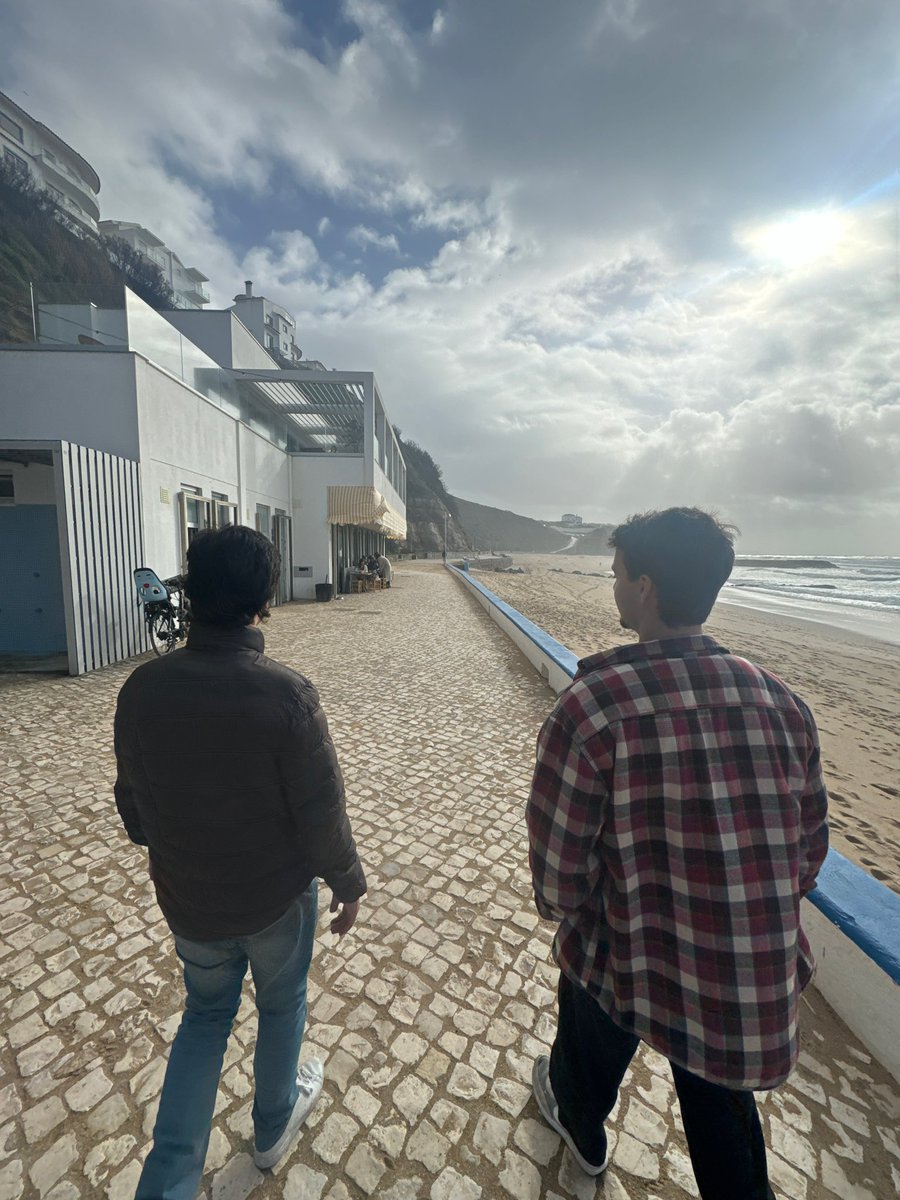 levelsio's tweet photo. Met Portuguese indiehackers @afonsolfm @vascoabm today

They're at $20K+ MRR now with Journalist AI (see their bio)

I moved to their 🇵🇹 land so it's nice to see people from my scene actually being Portuguese now too

I wanted to make them 🥩 steak but Afonso is a 🐟 pescetarian (can you believe it?) so we had fish

Then we walked around the beach

And I even got them to 🏋️‍♀️ deadlift w/ @andreyazimov and @rameerez 

They're weirdly normal as in, they're socially adjusted, friendly and polite, like a new generation of indiehackers/nomads 

The previous generation of indiehackers/nomads (including me) everyone was a bit maladjusted and weirdo and we obviously escaped our country cause we didn't fit in

These guys function properly though, it's fun to see. Just healthy nice non-traumatized people hyperfocused at growing their business and becoming successful
