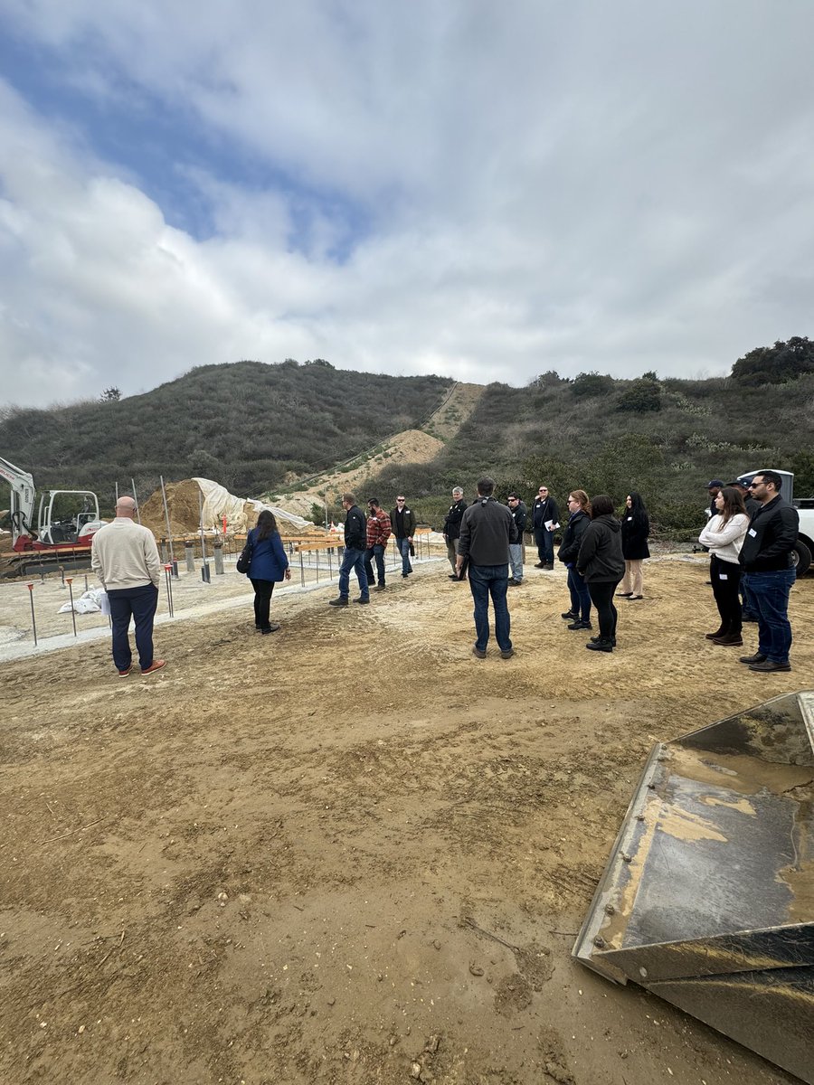 CentralBasin's tweet photo. Happy New Year! 

We started off our 2024 Purveyor Meetings with a tour of District’s infrastructure. Stops included the Rio Hondo, Montebello, and Hollydale Pump Stations.

Thank you to all of those who joined us today! https://t.co/LlcjJltem5