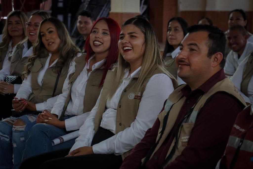 lopezcampos_'s tweet image. Hoy nos tocó andar por la región 03 que conforma El Fuerte y Choix, saludamos y platicamos con las y los compañeros servidores de la nación sobre nuestras tareas durante el 2023.
Este año, seguimos comprometidos para que el recurso de los #ProgramasBienestar siga llegando a la…