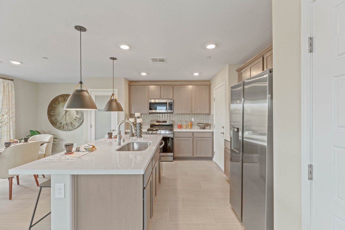 Seize the last chance to own your dream home inside @HarmonyHomesLV  #QuailPark at Cadence. 🤩

These duplexes start in the upper $300s and range from 1,435 to 1,711 sq. ft.

Learn more about the options available inside #QuailPark at Cadence by tapping the linked in bio.