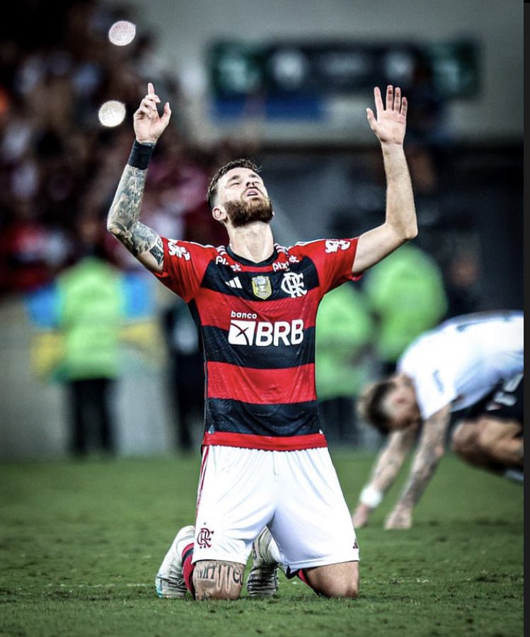 jotadomeng's tweet photo. VIVA O AMOR
VIVA OS HOMENS APAIXONADOS
VIVA LEO PEREIRA https://t.co/Q3ZC1pedsz