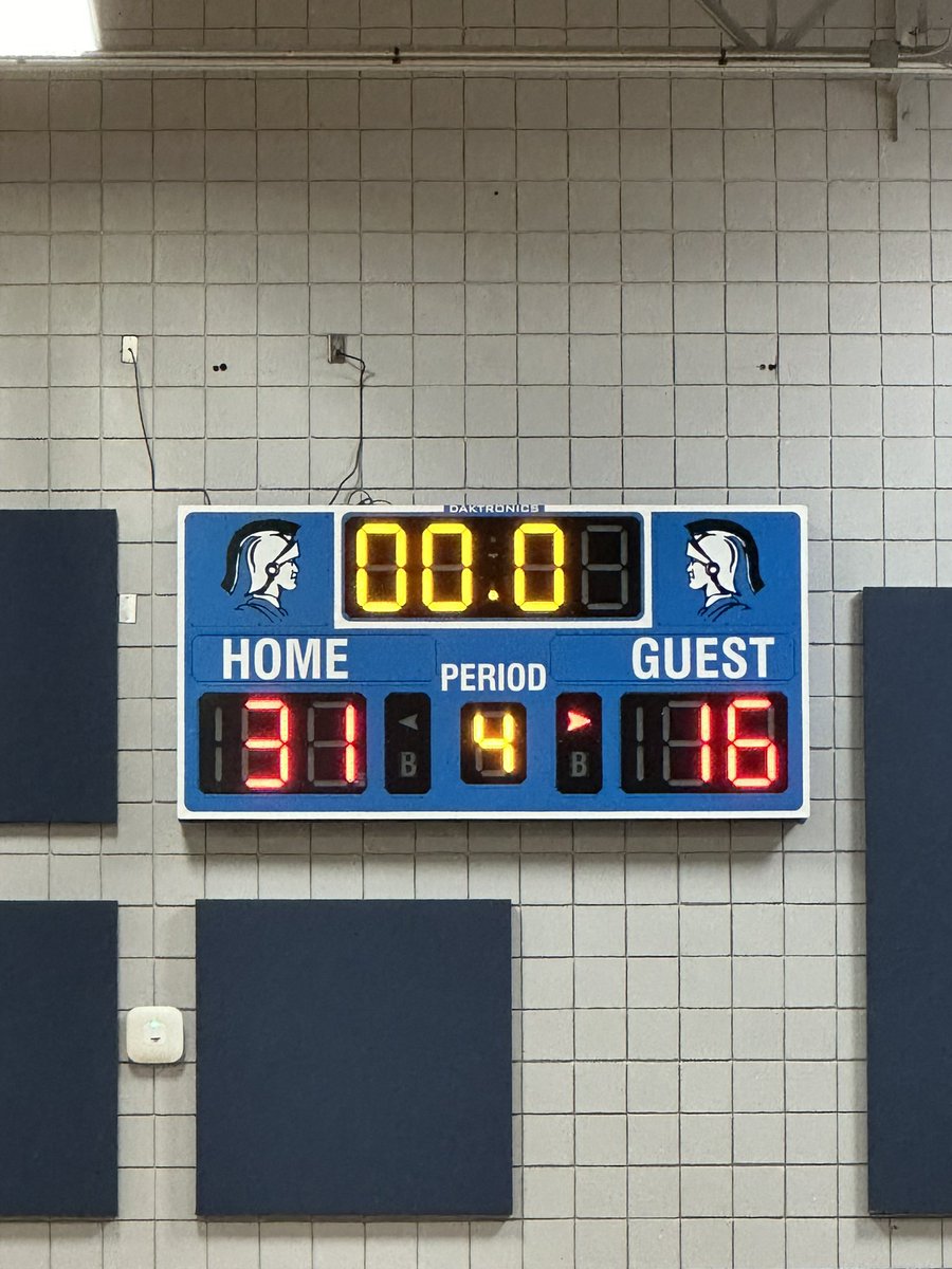 kldavismath's tweet photo. Game 1: 7th grade boys for the win!!!@agnewedu @TrojanNationAMS https://t.co/sCUlqzJgaJ