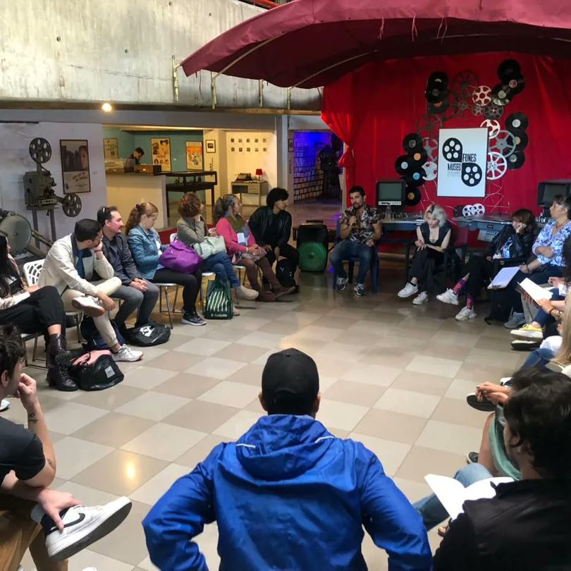 MuseoFunes's tweet photo. ¡ A Casa llena! 

 El día de hoy se realizó la Master Class de dirección actoral presentando el método internacional ”Mentiroso Extraordinario”del director de cine y teatro Marcos Altuve @marcosaltuve https://t.co/fHRIqcg9Ow