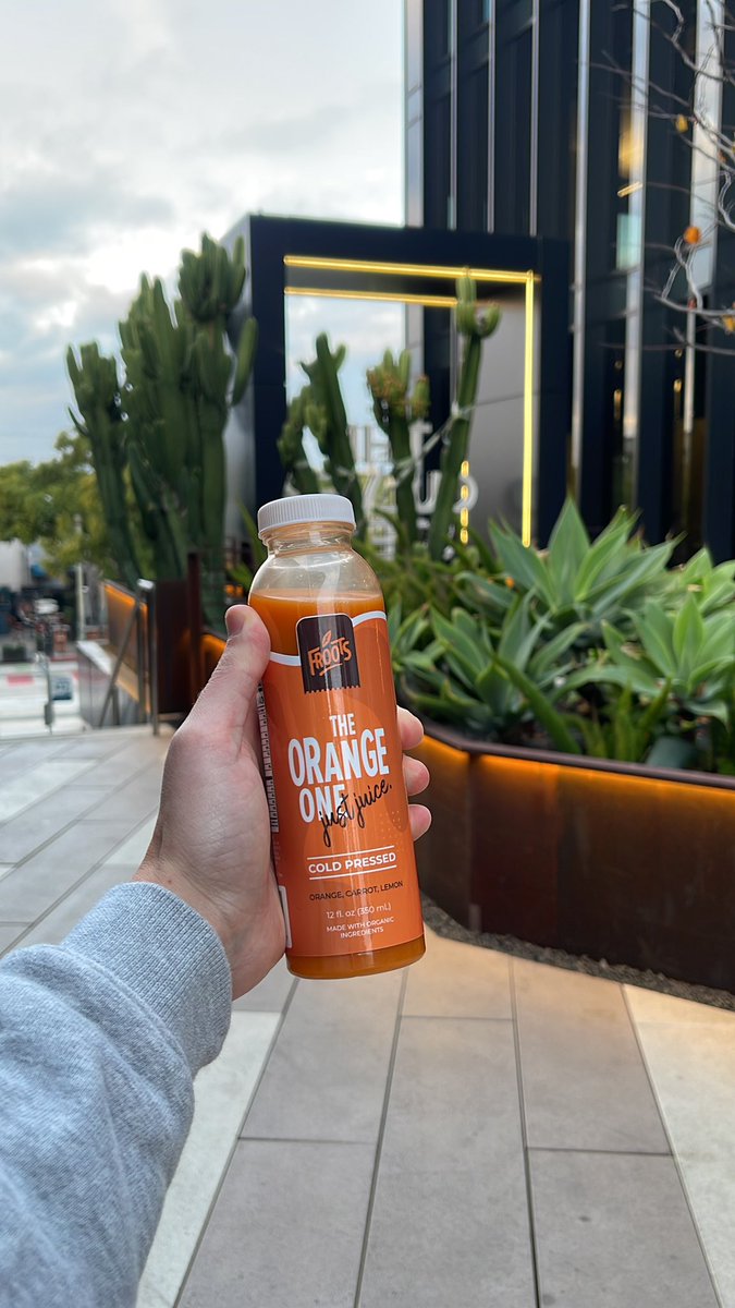 I can’t get over how good <a href="/frootsnft/">FROOTS 🧃</a> juice is

About to have my second juice of the day
