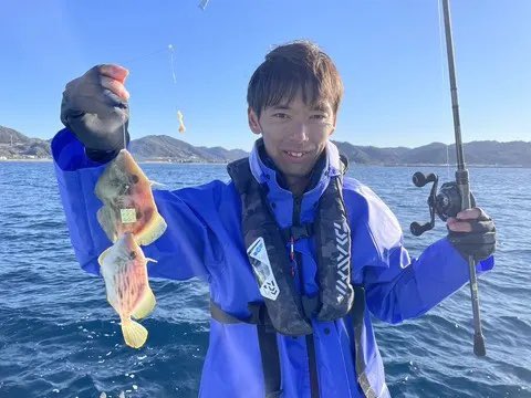KFishinp's tweet photo. 1/17 人生4回目の有給消化を使って、
毎週釣行第2弾。

光進丸にて金谷・竹岡でカワハギ釣り。

後半潮が良くなかったようで、
最大27cmから11匹(1リリース)と
やや苦戦。

木更津アウトレットでの買い物まで
含めて楽しく過ごせました✨ https://t.co/n1f0RWMfVs