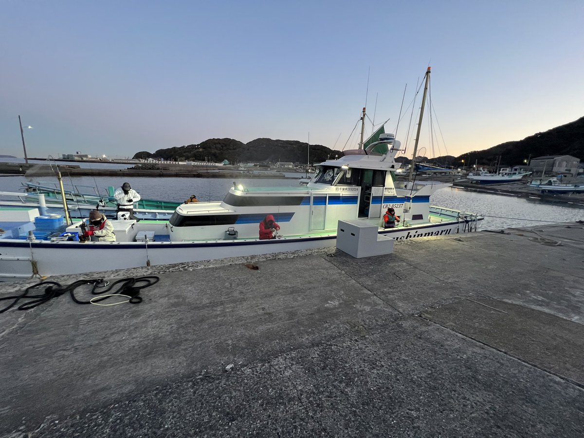 KFishinp's tweet photo. 1/17 人生4回目の有給消化を使って、
毎週釣行第2弾。

光進丸にて金谷・竹岡でカワハギ釣り。

後半潮が良くなかったようで、
最大27cmから11匹(1リリース)と
やや苦戦。

木更津アウトレットでの買い物まで
含めて楽しく過ごせました✨ https://t.co/n1f0RWMfVs