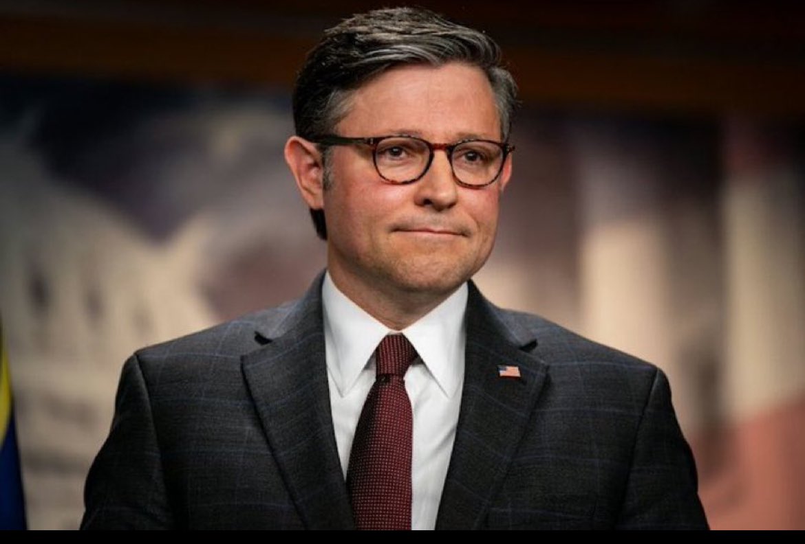 Punchy_Playz's tweet image. 🚨BREAKING: Speaker Mike Johnson says that he won’t agree to send more money to Ukraine until the border is secure. 

Do you support this?