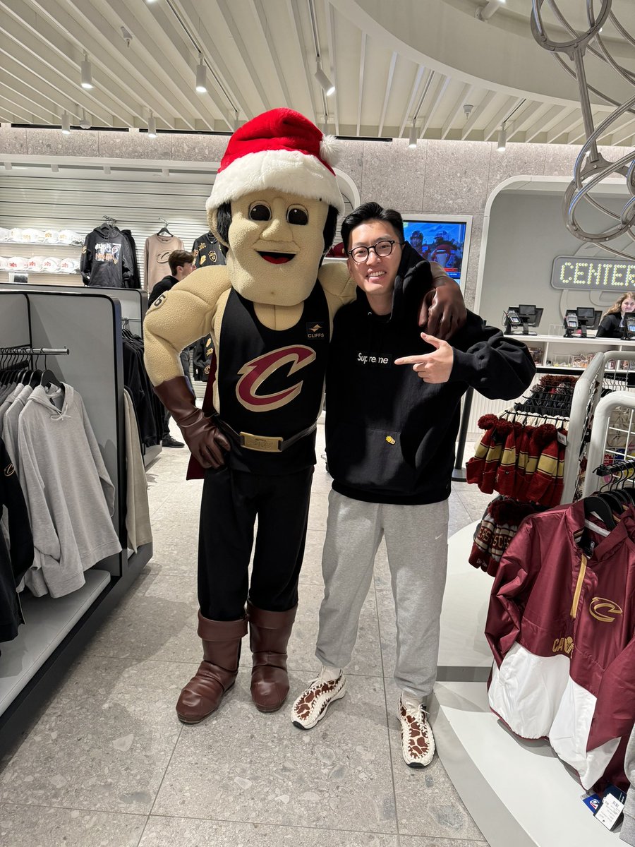 Andrew_0314's tweet photo. @CavsSirCC YES SIRRRRR!!! https://t.co/1pBqJ96E1z