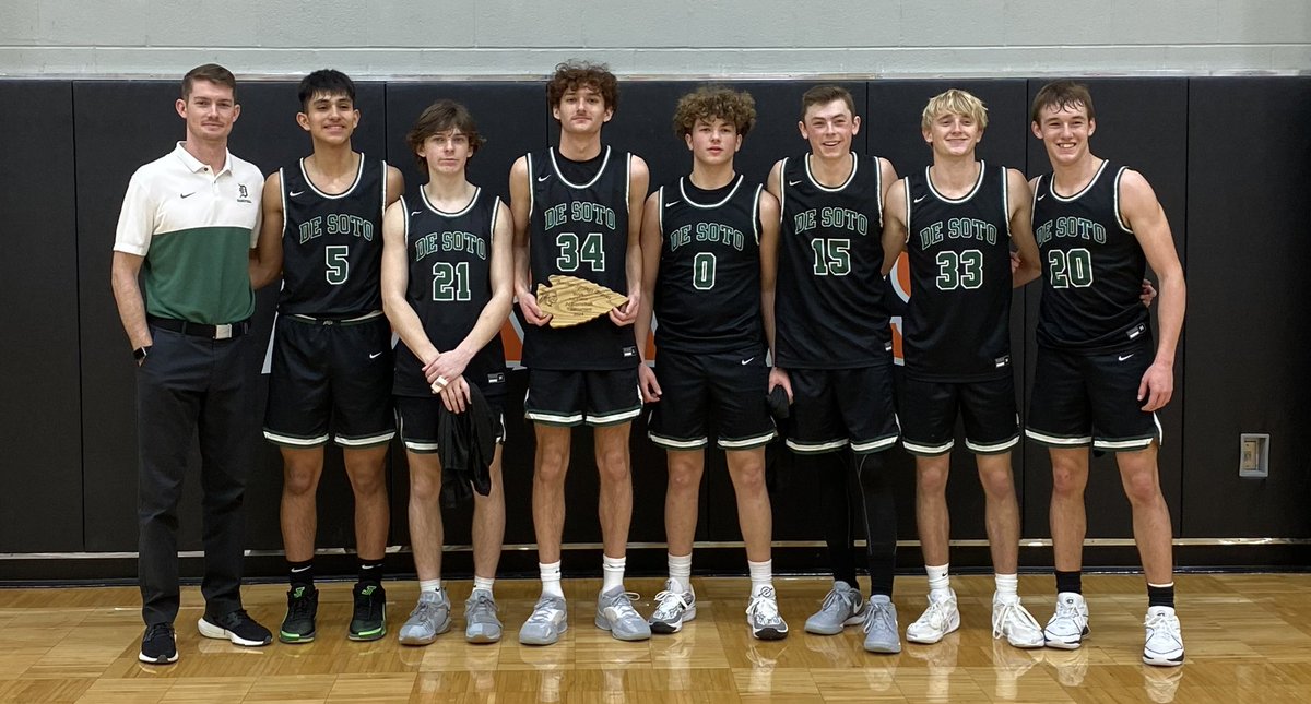 DeSoto Basketball tweet media