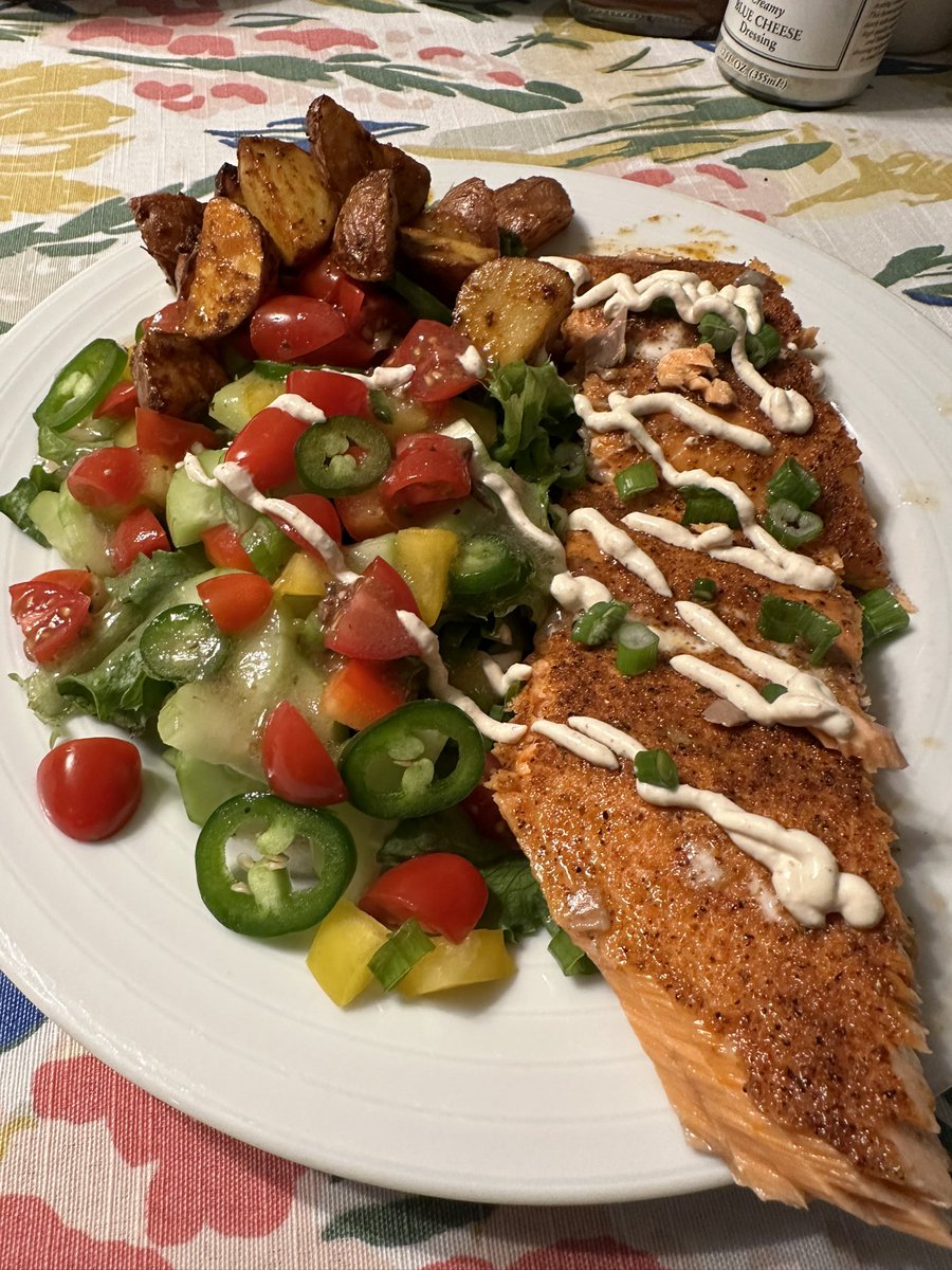 jaygardner549's tweet photo. Been a while since we had salmon. So good!! https://t.co/n8z2O9yQ8D