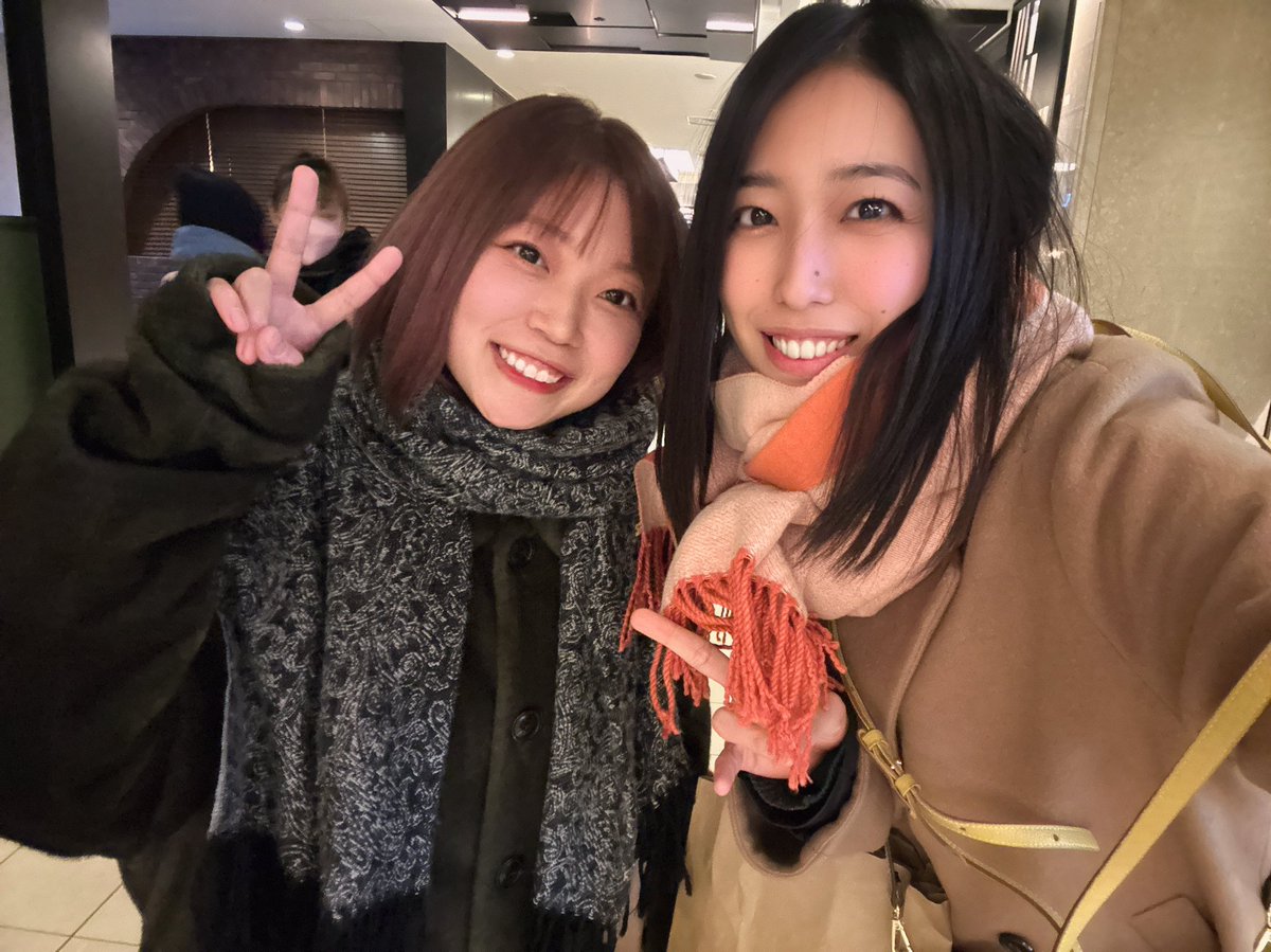 AmodoThimo's tweet photo. 先日、2023年秋にチェンマイのITMスクールで出会った仲間達と東京で再会しました！大人になってからの出会いってほんと貴重でその中でもまた会いたいと��わせてくれる仲間に出会えたこと、宝物ですね⭐︎
#タイ古式マッサージ #itmschool #Thailand #Chiengmai https://t.co/jw5XdHQiO8
